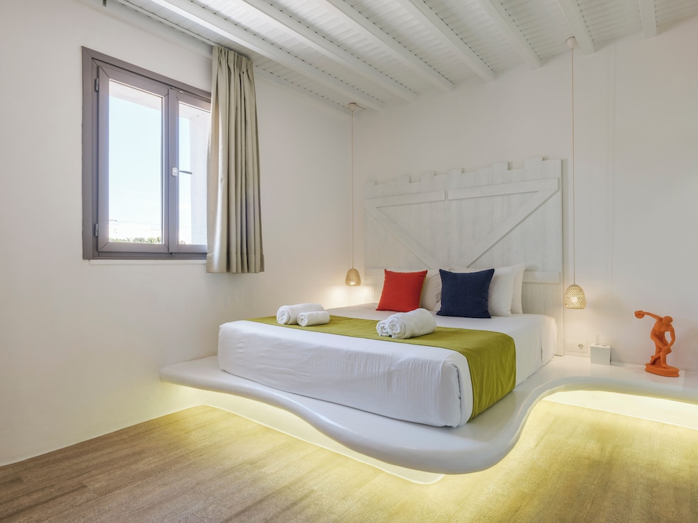 Axel Beach Mykonos - Adults Only — Hotel rooms in Mykonos Town, South Aegean