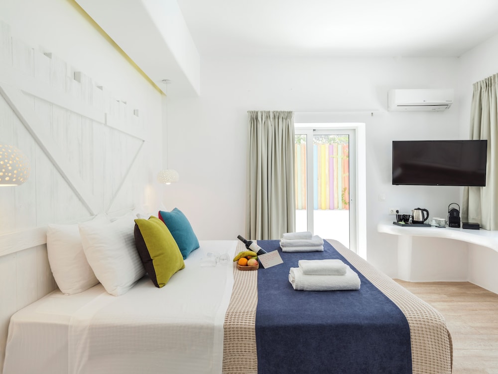 Axel Beach Mykonos - Adults Only — Hotel rooms in Mykonos Town, South Aegean