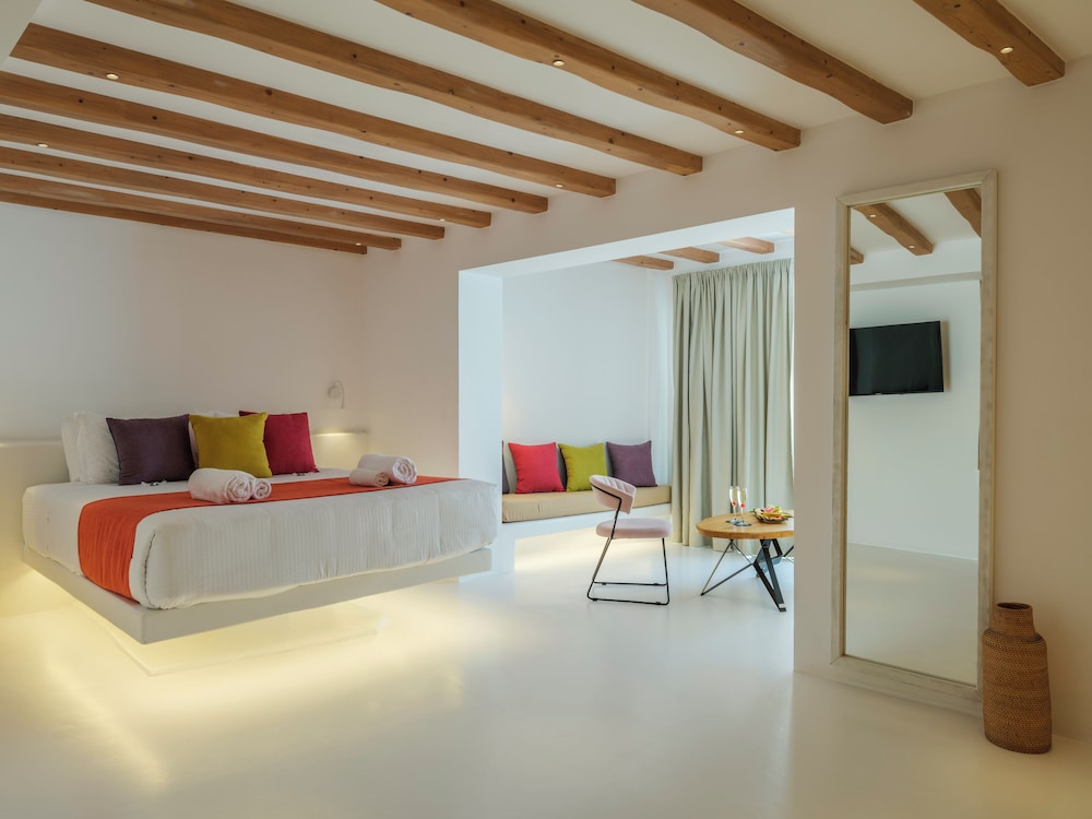 Axel Beach Mykonos - Adults Only — Hotel rooms in Mykonos Town, South Aegean