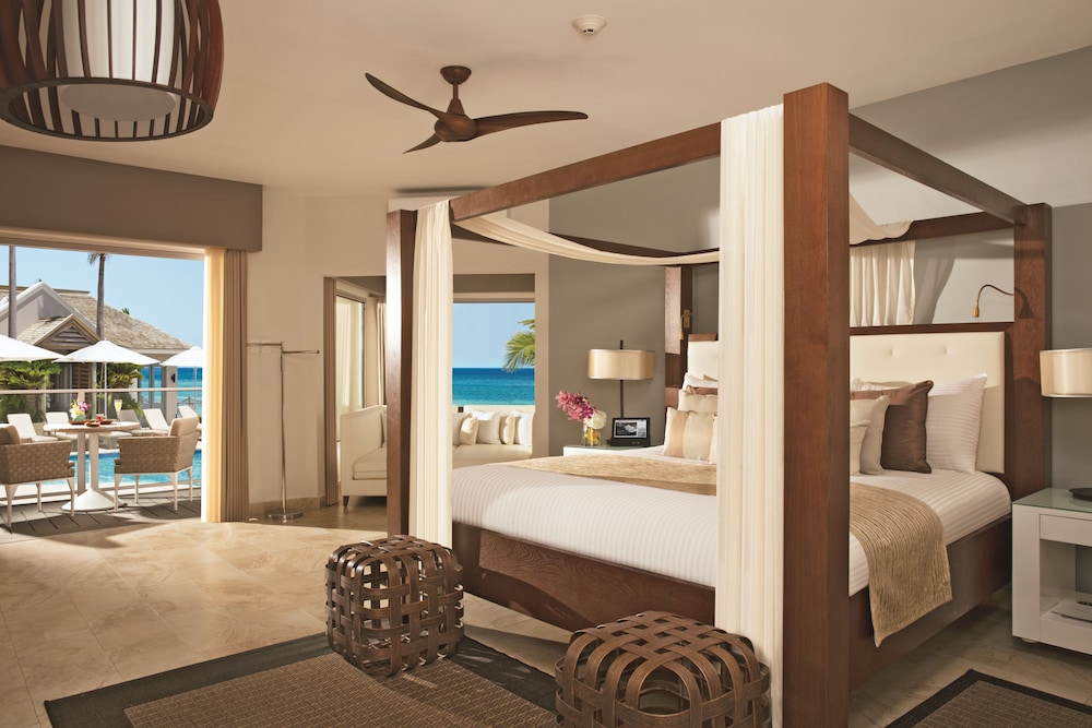 Coyaba Beach Resort — Hotel rooms in Montego Bay
