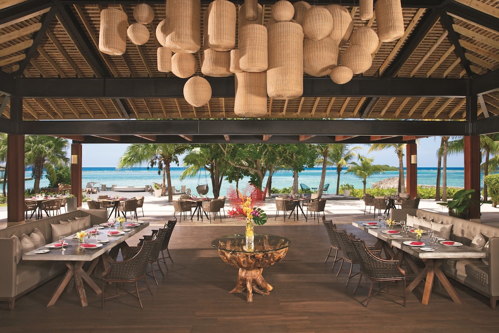Coyaba Beach Resort — Restaurant & bars in Montego Bay