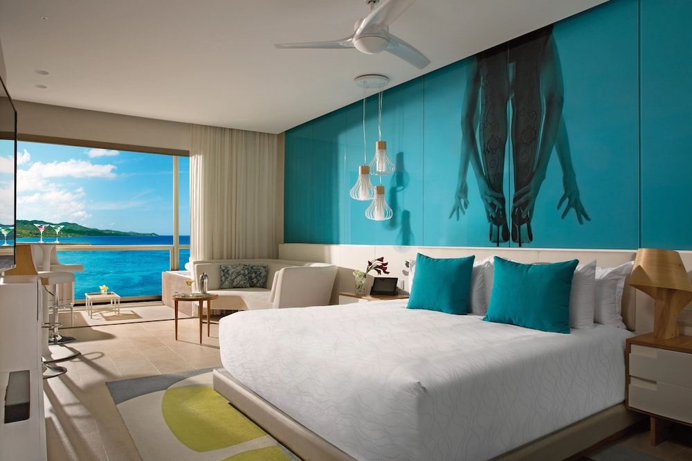 Breathless Montego Bay - Adults Only - All Inclusive — Hotel rooms in Montego Bay