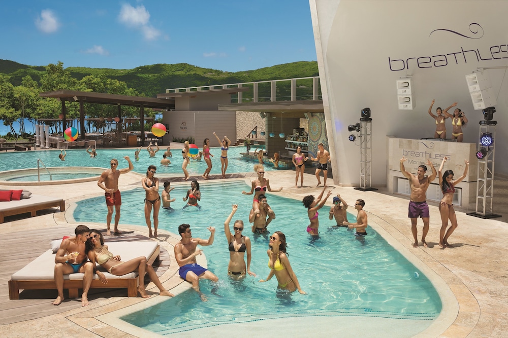 Breathless Montego Bay - Adults Only - All Inclusive — Swimming pool in Montego Bay