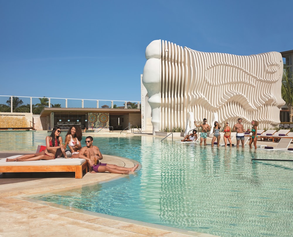 Breathless Montego Bay - Adults Only - All Inclusive — Swimming pool in Montego Bay
