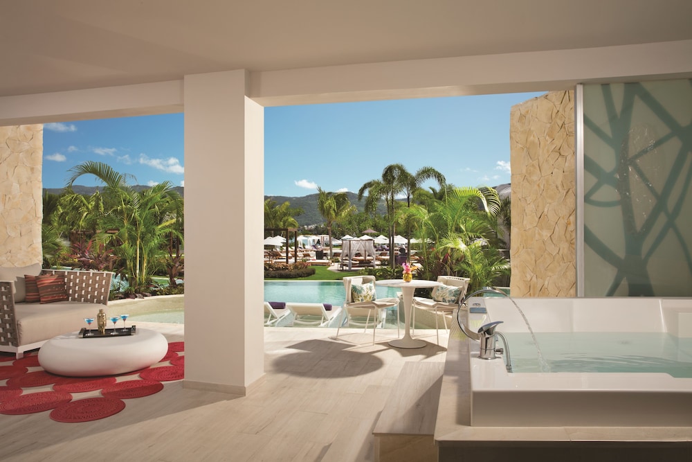 Breathless Montego Bay - Adults Only - All Inclusive — Hotel rooms in Montego Bay