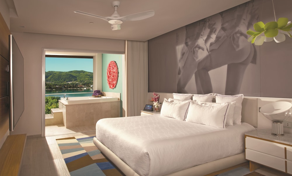 Breathless Montego Bay - Adults Only - All Inclusive — Hotel rooms in Montego Bay