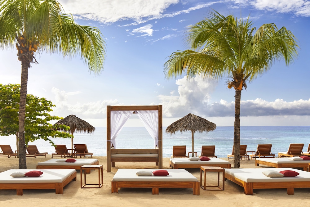 Breathless Montego Bay - Adults Only - All Inclusive — Beach in Montego Bay