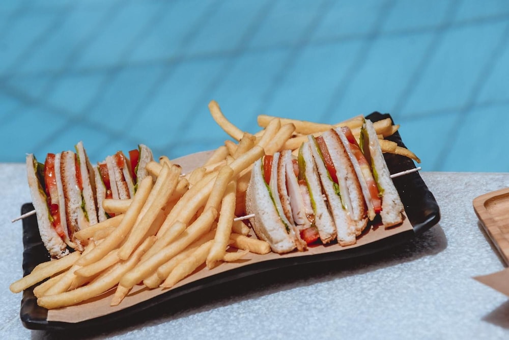 Iphigenia Mythic Retreat — Restaurant & bars in Hersonissos