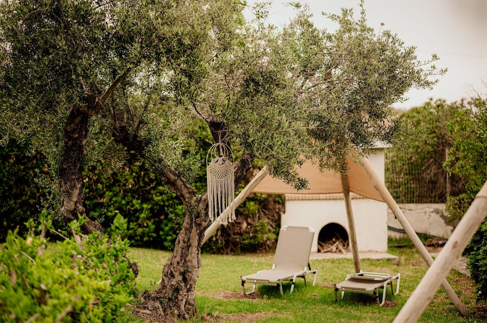 Iphigenia Mythic Retreat — Hotel building in Hersonissos
