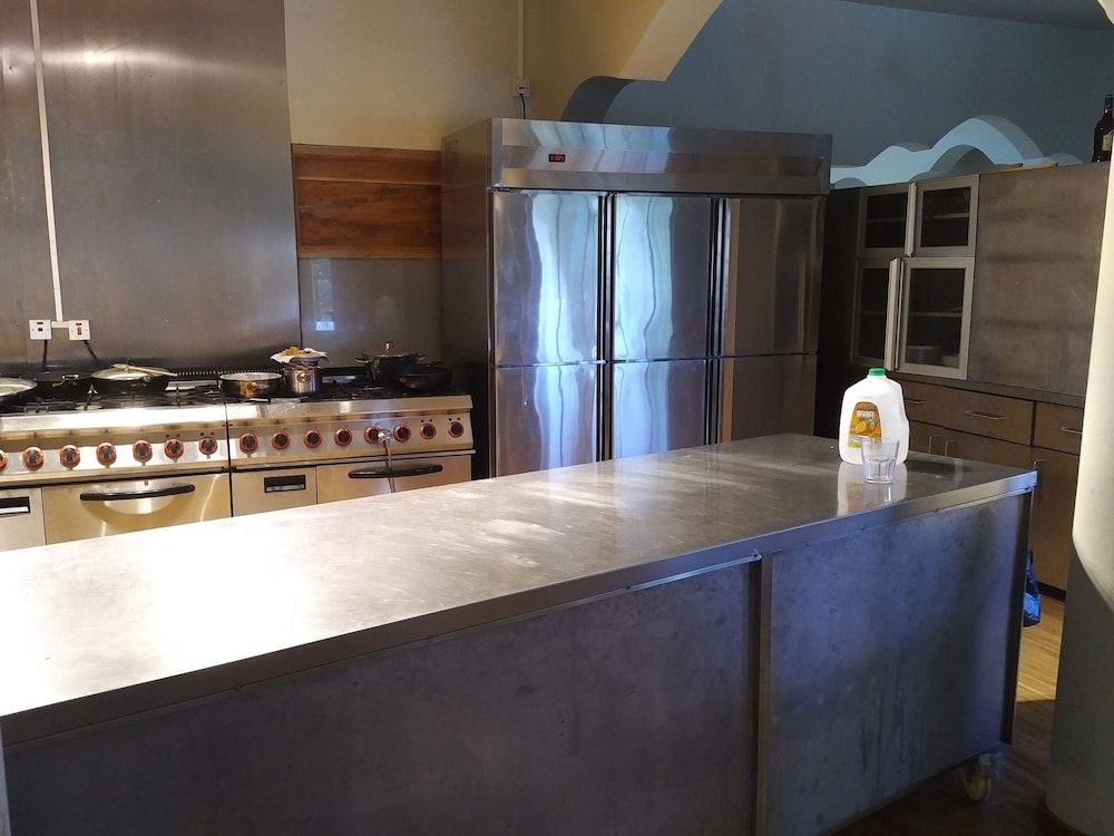 Negril Sky Blue Resorts — Restaurant & bars in Negril
