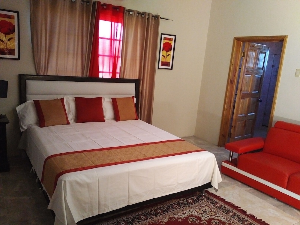 Negril Sky Blue Resorts — Hotel rooms in Negril
