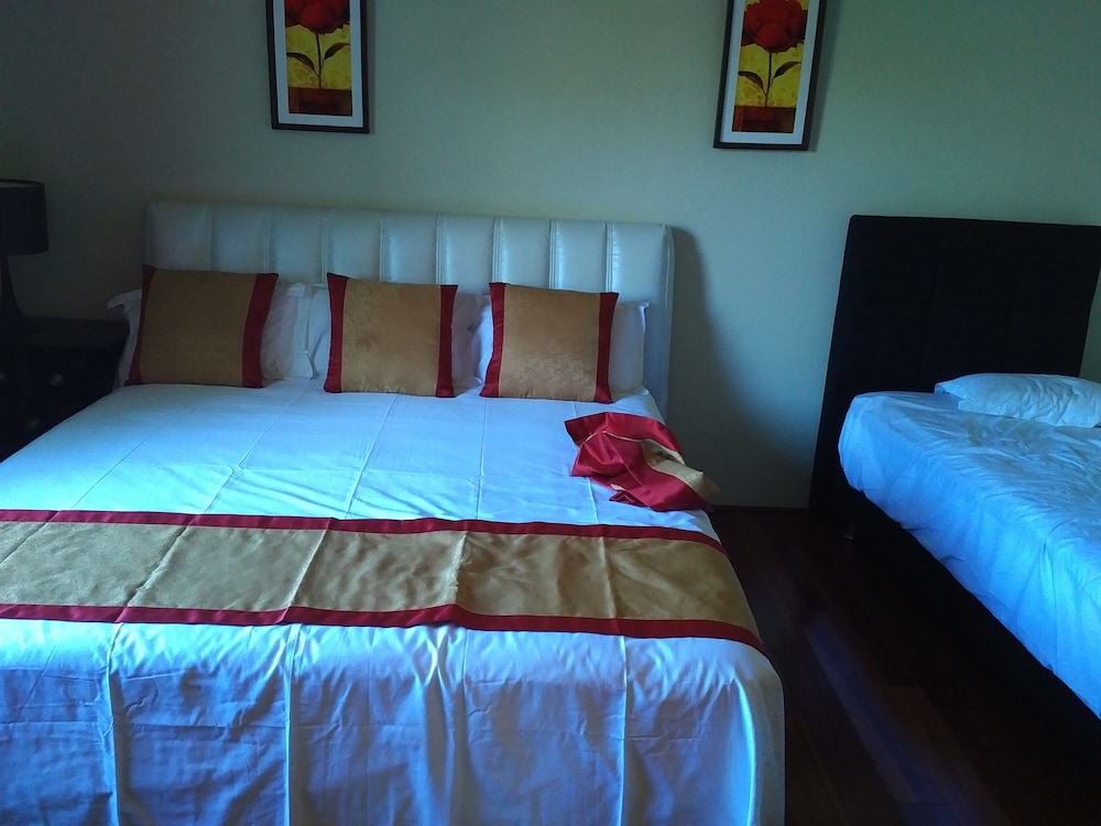 Negril Sky Blue Resorts — Hotel rooms in Negril
