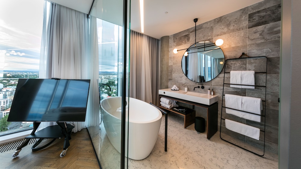 Tower Suites Reykjavik — Hotel rooms in Reykjavik, Capital Region