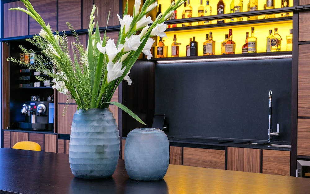 Tower Suites Reykjavik — Restaurant & bars in Reykjavik, Capital Region
