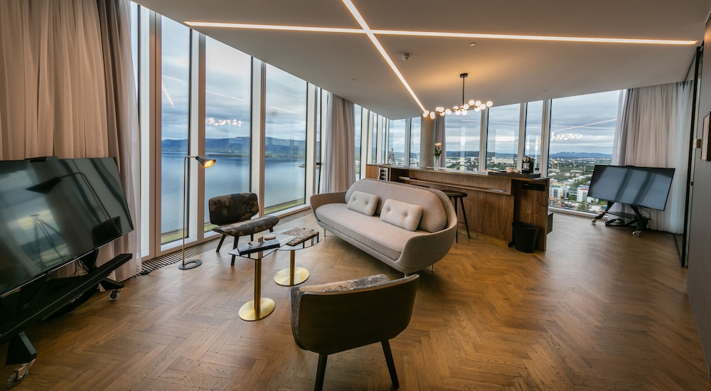 Tower Suites Reykjavik — Hotel rooms in Reykjavik, Capital Region