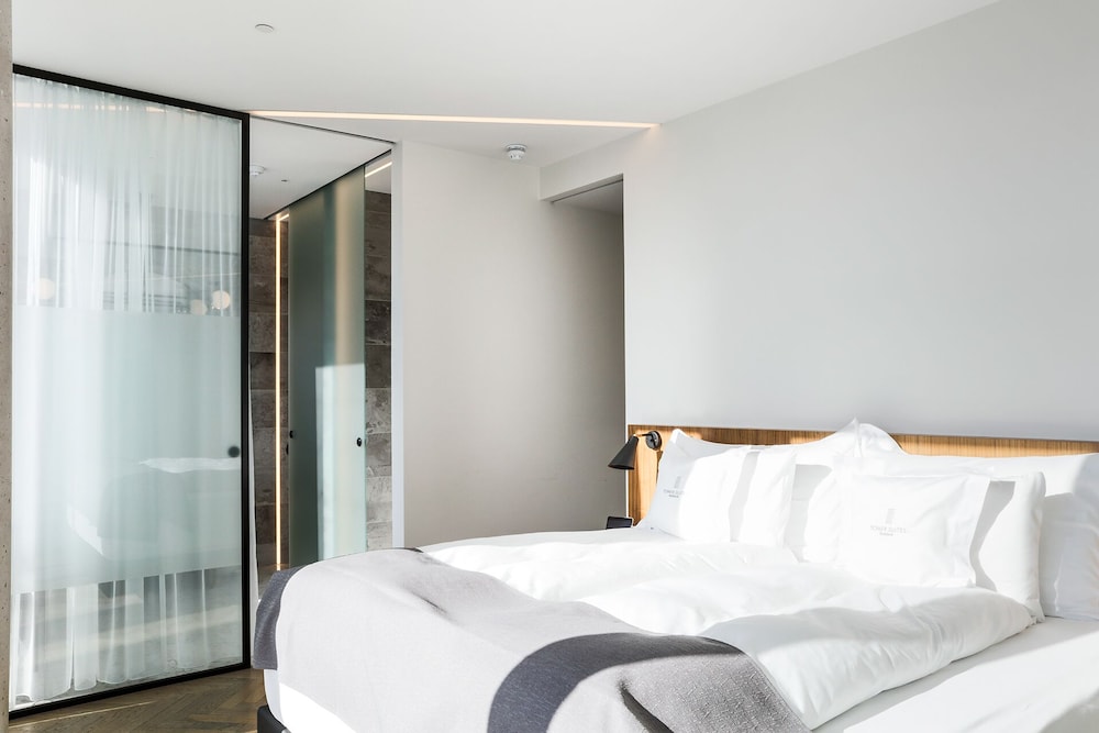 Tower Suites Reykjavik — Hotel rooms in Reykjavik, Capital Region