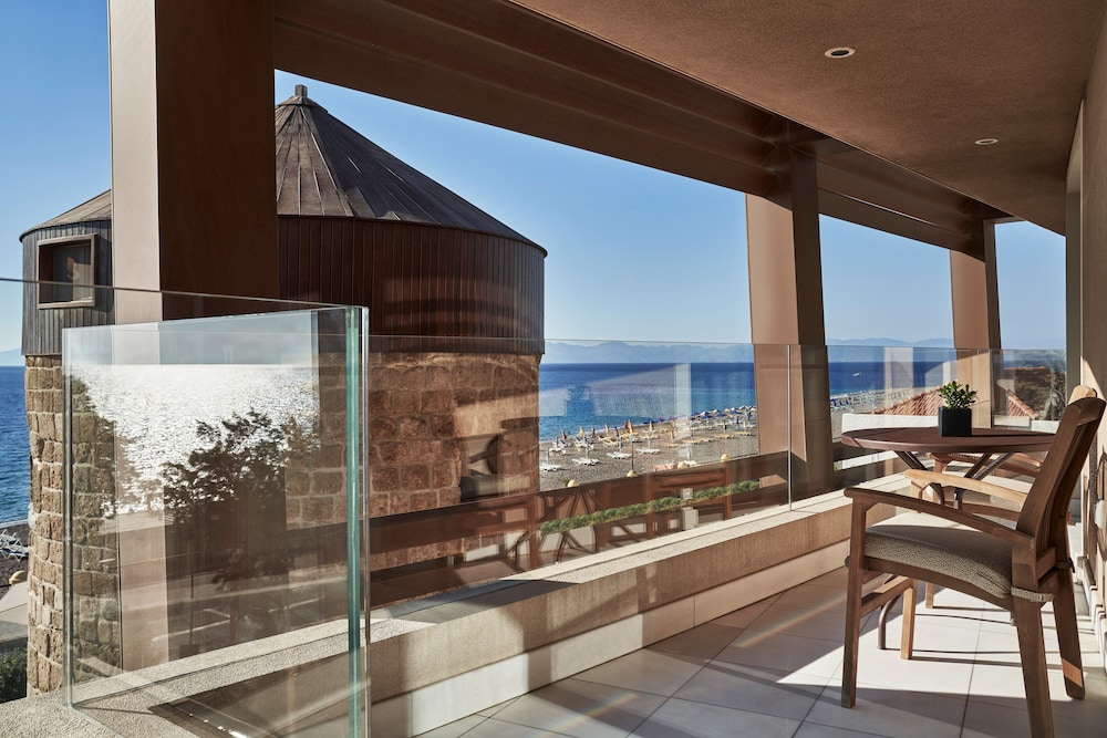 Bellevue On The Beach Suites — Hotel rooms in Rhodes Town, South Aegean