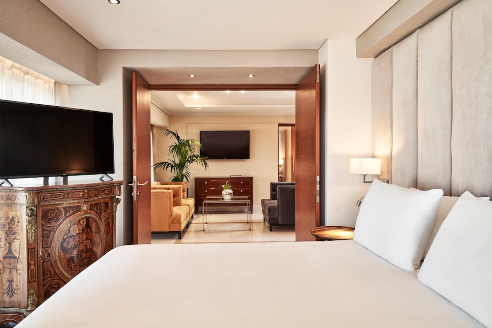 Bellevue On The Beach Suites — Hotel rooms in Rhodes Town, South Aegean