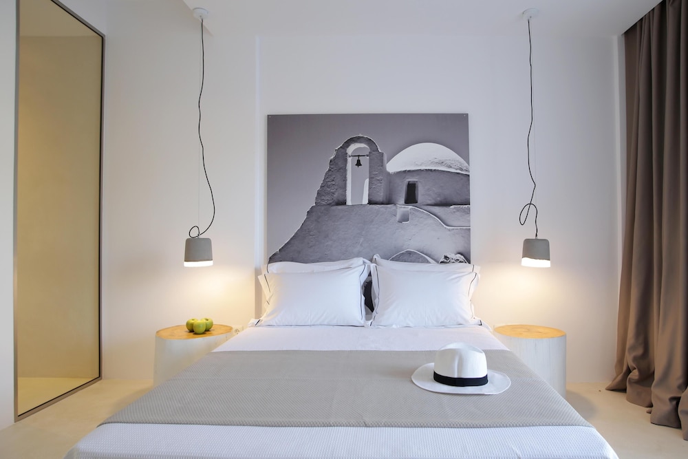 Livin Mykonos - Adults Only by Mr and Mrs White — Hotel rooms in Mykonos Town, South Aegean