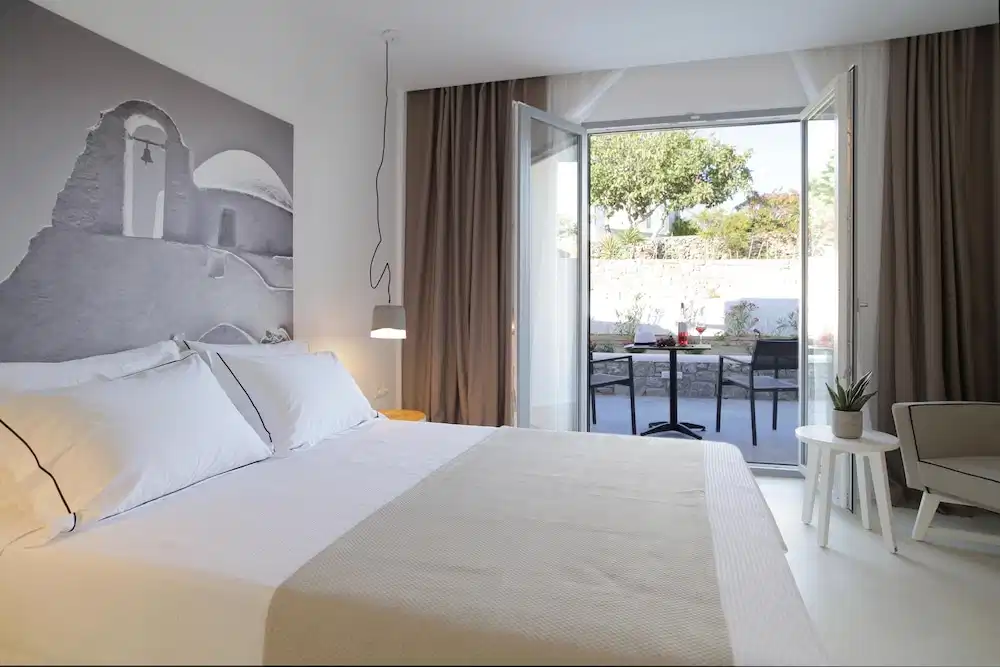Livin Mykonos - Adults Only by Mr and Mrs White — Hotel rooms in Mykonos Town, South Aegean