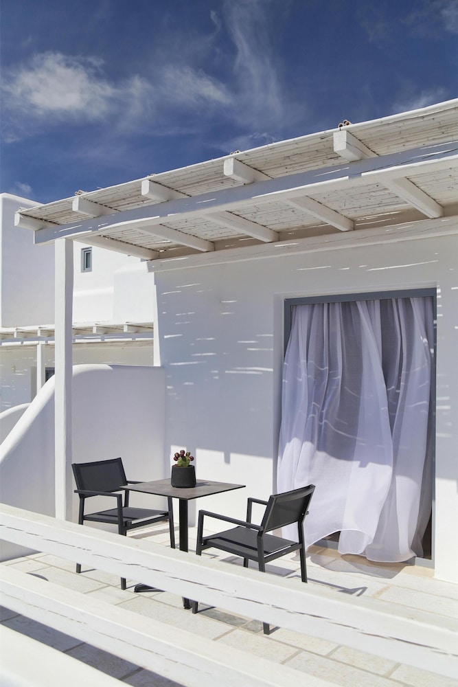 Livin Mykonos - Adults Only by Mr and Mrs White — Hotel building in Mykonos Town, South Aegean