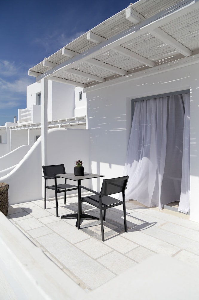 Livin Mykonos - Adults Only by Mr and Mrs White — Hotel building in Mykonos Town, South Aegean
