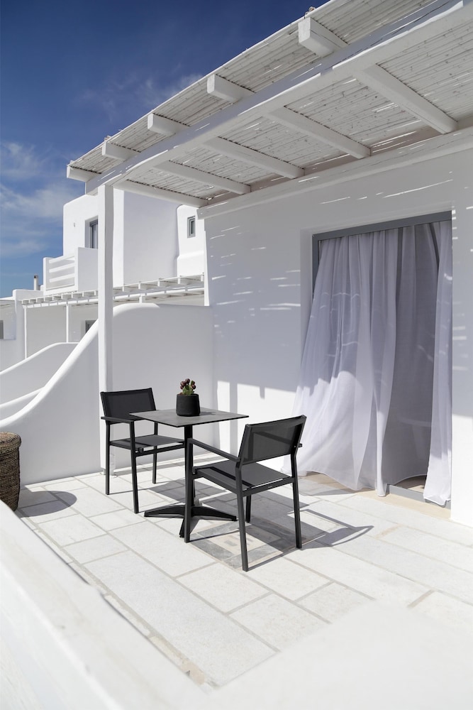 Livin Mykonos - Adults Only by Mr and Mrs White — Hotel building in Mykonos Town, South Aegean