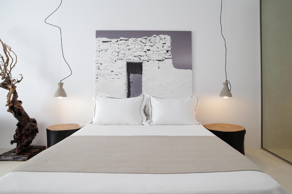 Livin Mykonos - Adults Only by Mr and Mrs White — Hotel rooms in Mykonos Town, South Aegean