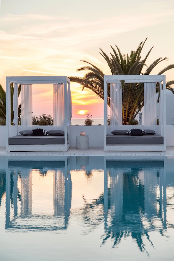 Livin Mykonos - Adults Only by Mr and Mrs White — Swimming pool in Mykonos Town, South Aegean