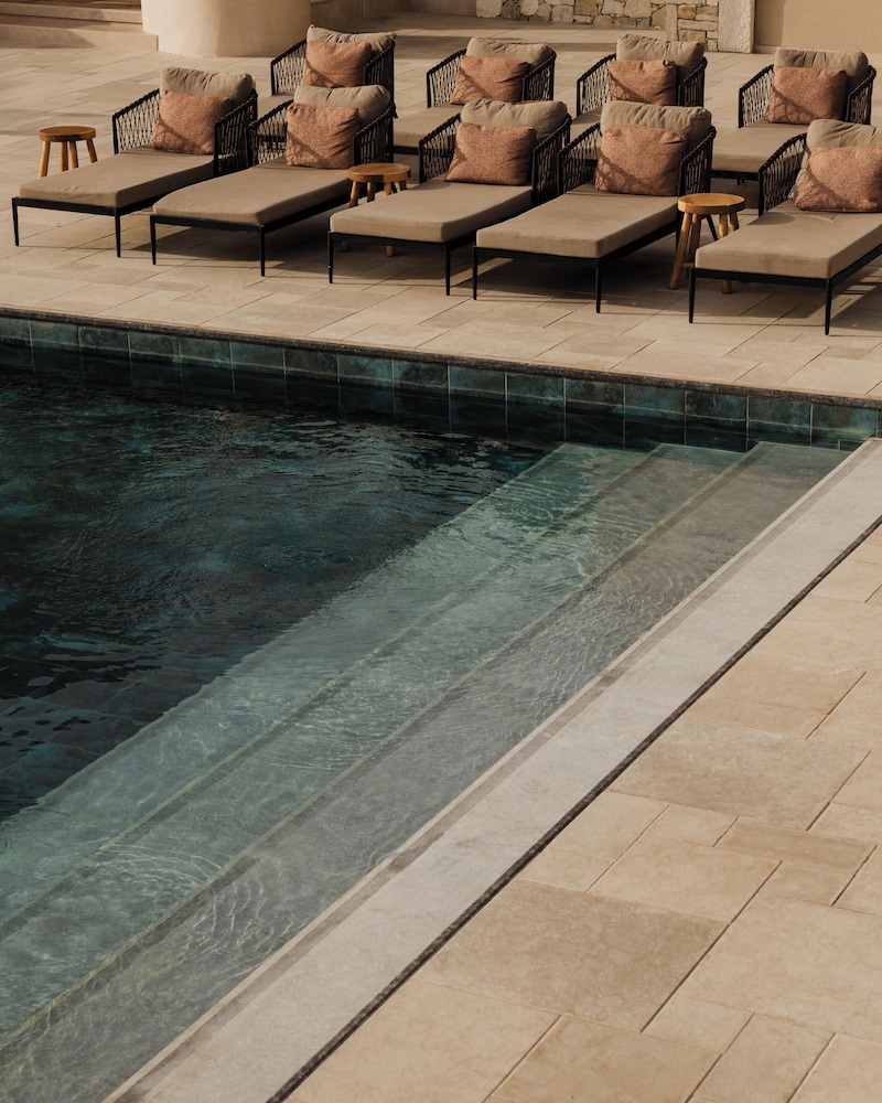 Momi Slow Living Hotel — Swimming pool in Hersonissos