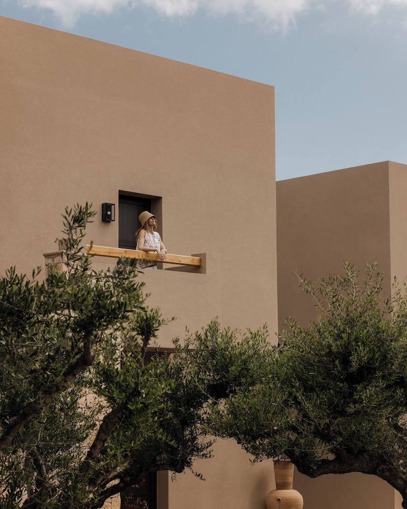 Momi Slow Living Hotel — Hotel building in Hersonissos