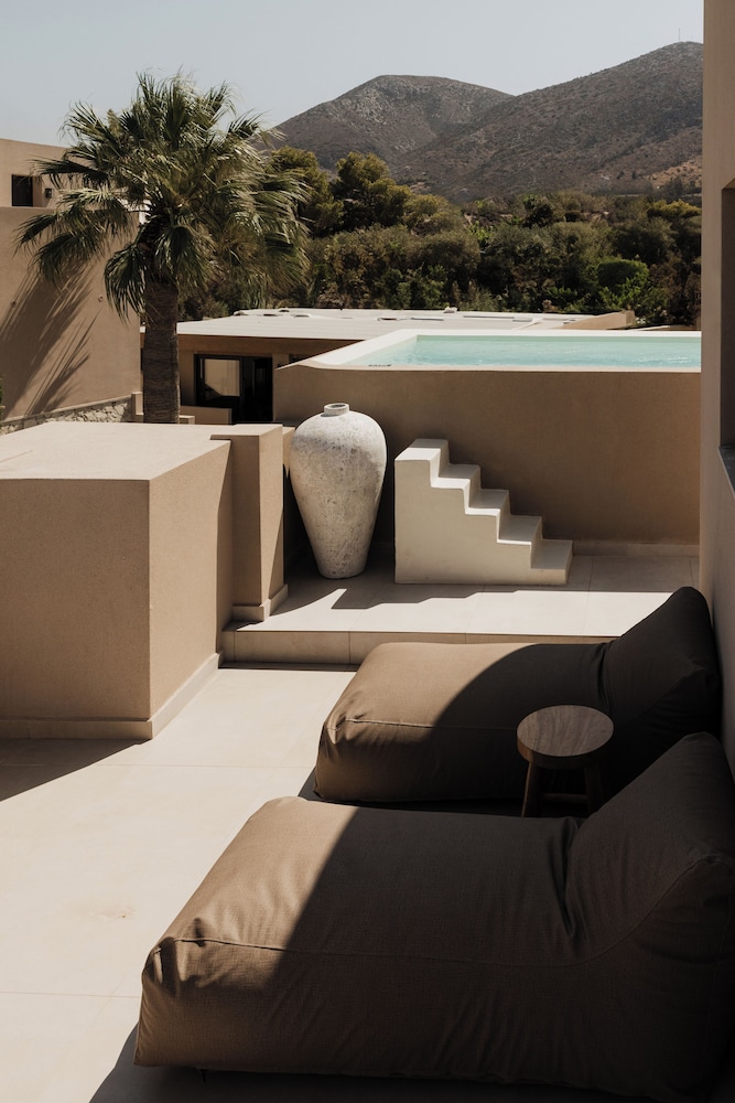 Momi Slow Living Hotel — Swimming pool in Hersonissos