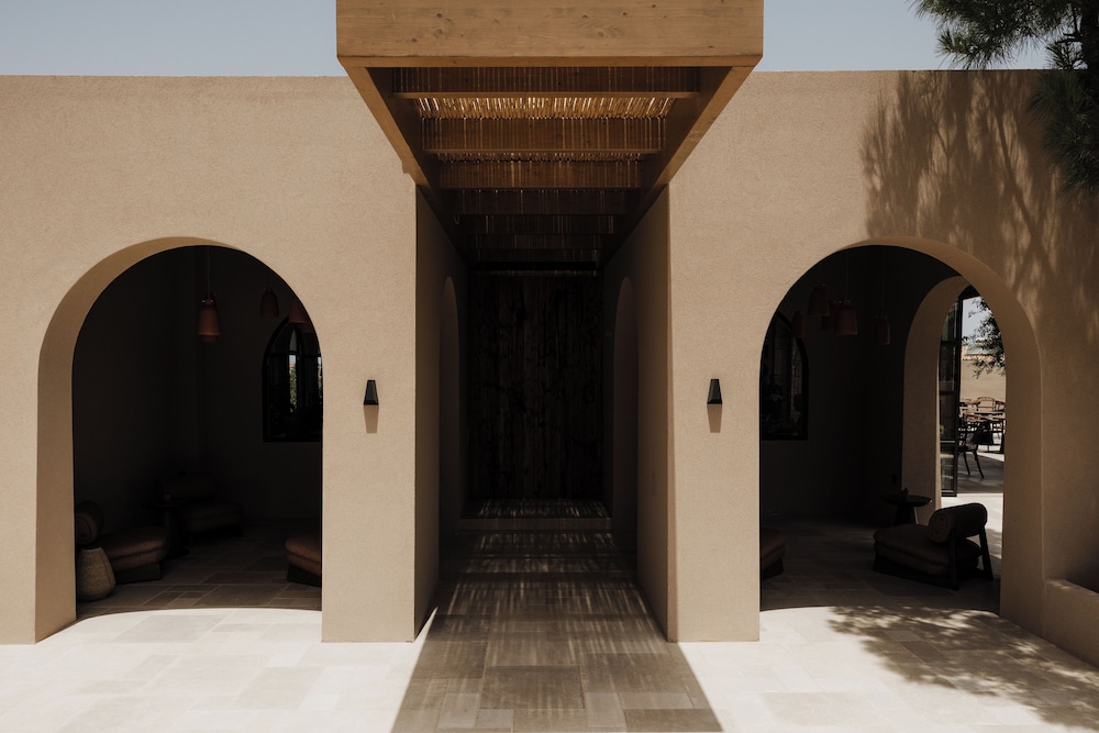 Momi Slow Living Hotel — Hotel building in Hersonissos