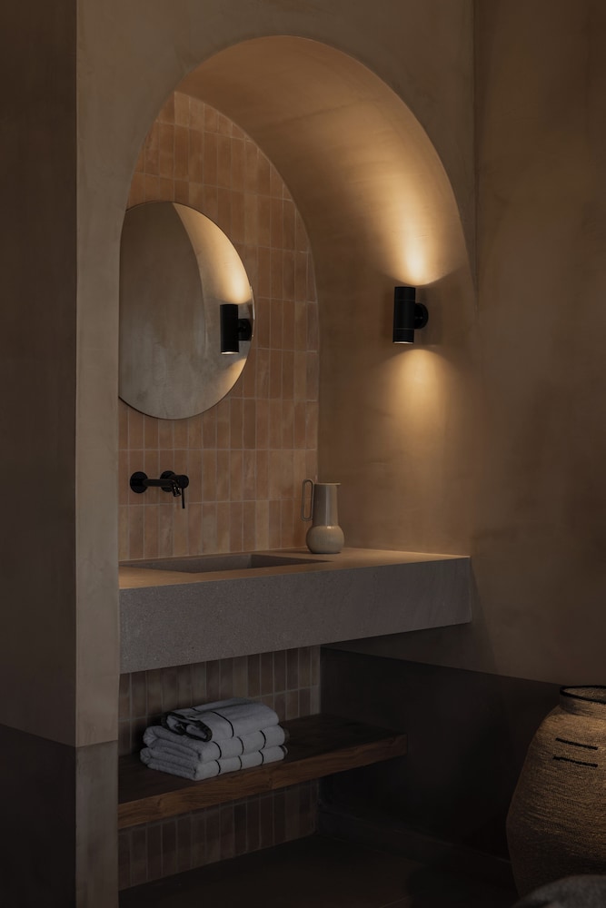 Momi Slow Living Hotel — Spa in Hersonissos