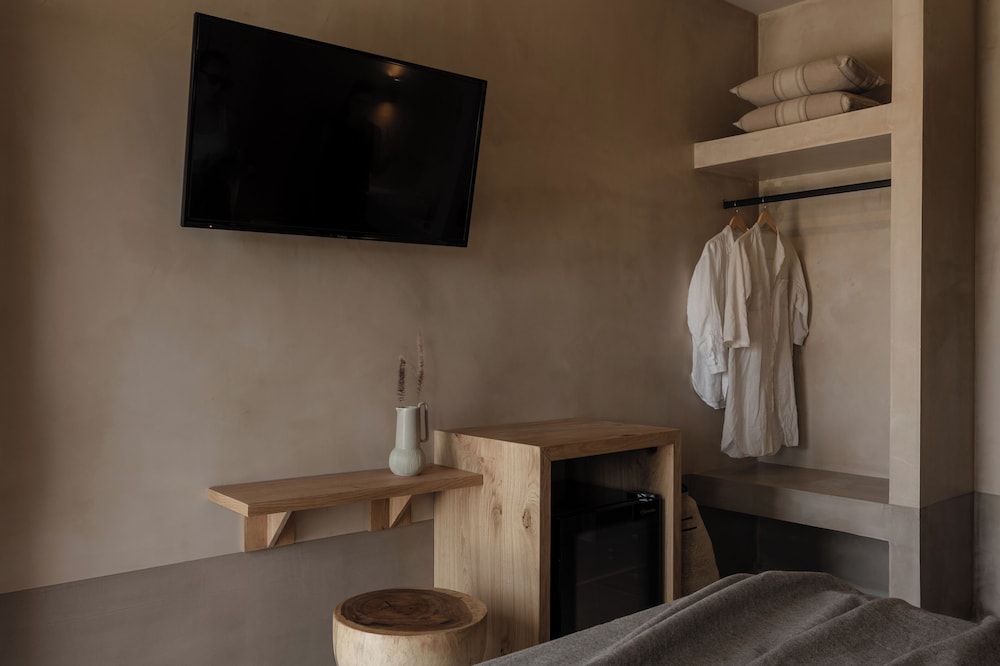 Momi Slow Living Hotel — Hotel rooms in Hersonissos