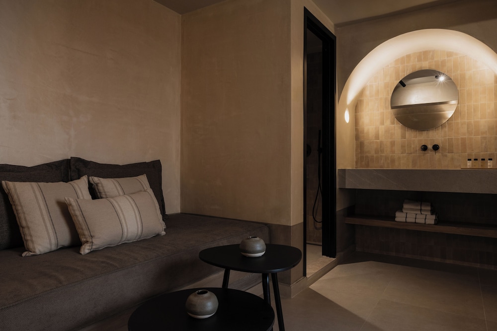 Momi Slow Living Hotel — Hotel rooms in Hersonissos
