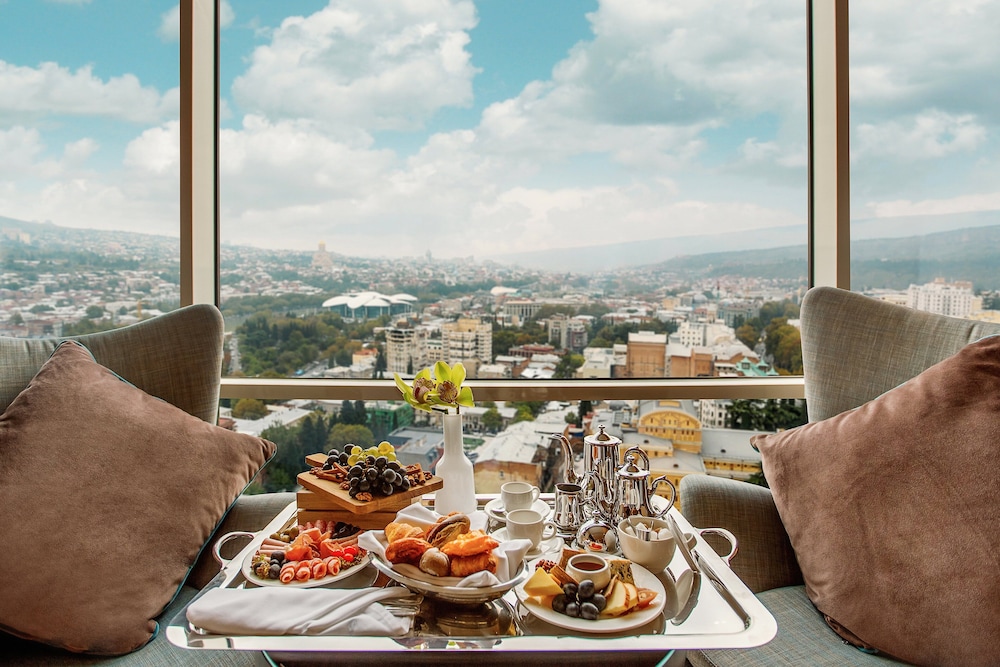 The Biltmore Hotel Tbilisi - zdjęcie 4