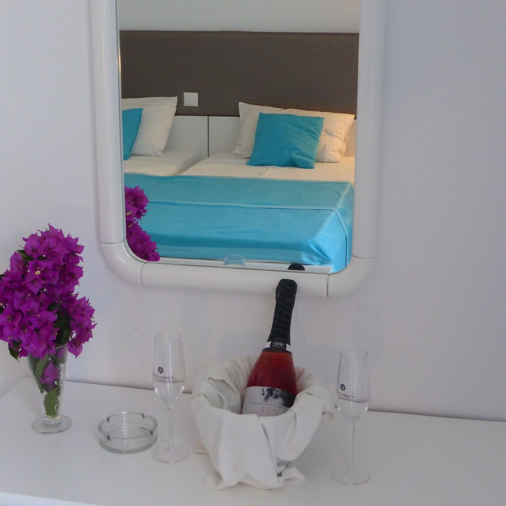 Blue Nest — Hotel rooms in Tigaki, South Aegean