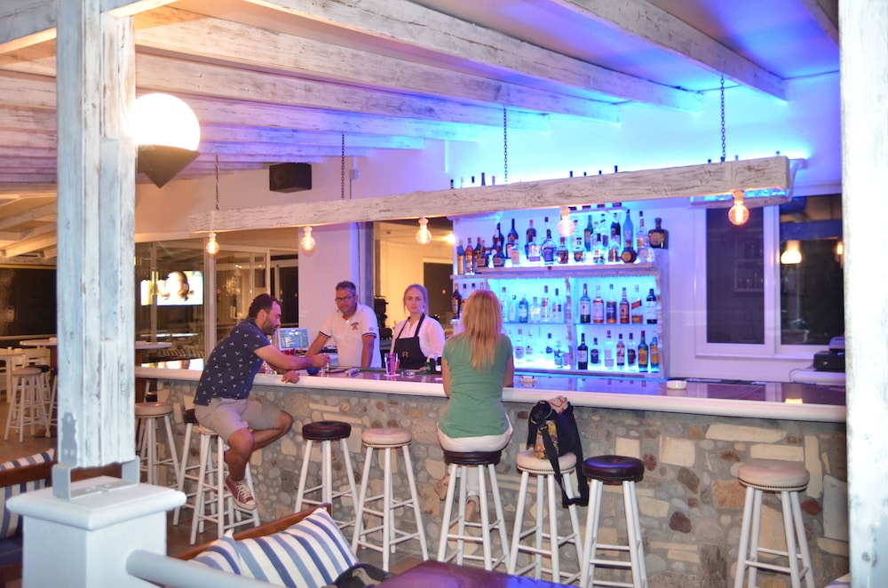 Blue Nest — Restaurant & bars in Tigaki, South Aegean