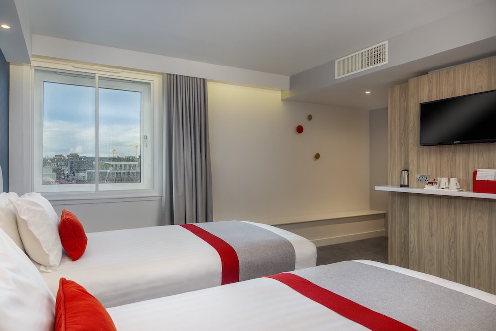 Holiday Inn Express Dublin City Centre by IHG — Hotel rooms in Dublin, Dublin City