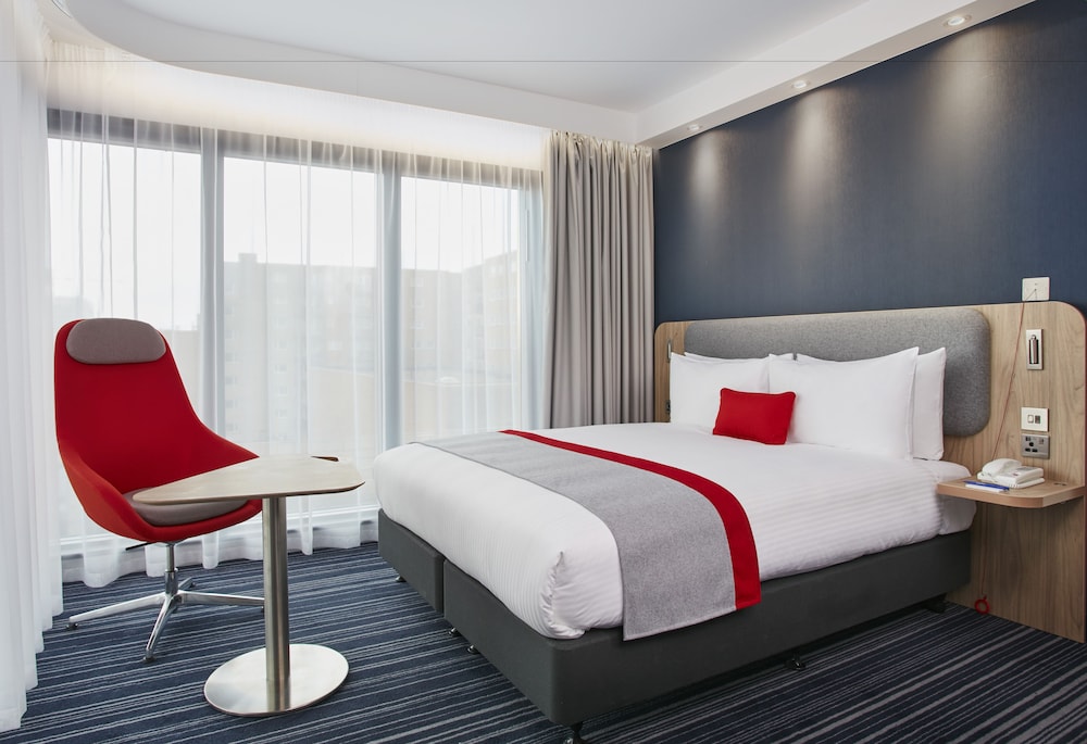 Holiday Inn Express Dublin City Centre by IHG — Hotel rooms in Dublin, Dublin City