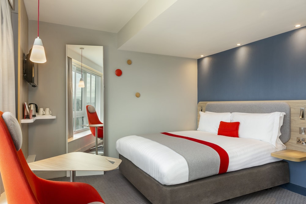 Holiday Inn Express Dublin City Centre by IHG — Hotel rooms in Dublin, Dublin City