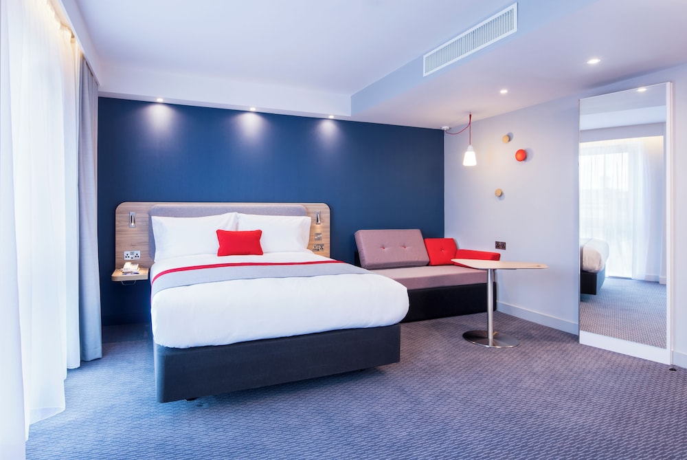 Holiday Inn Express Dublin City Centre by IHG — Hotel rooms in Dublin, Dublin City