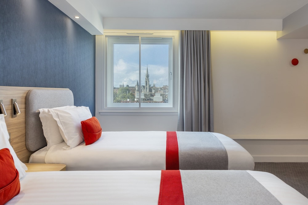 Holiday Inn Express Dublin City Centre by IHG — Hotel rooms in Dublin, Dublin City