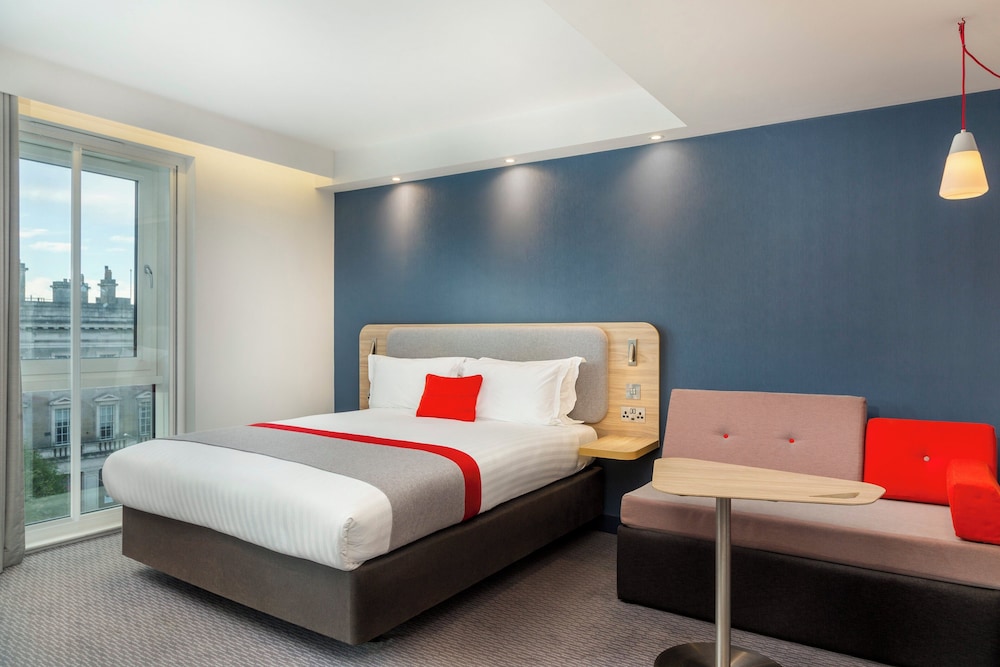 Holiday Inn Express Dublin City Centre by IHG — Hotel rooms in Dublin, Dublin City