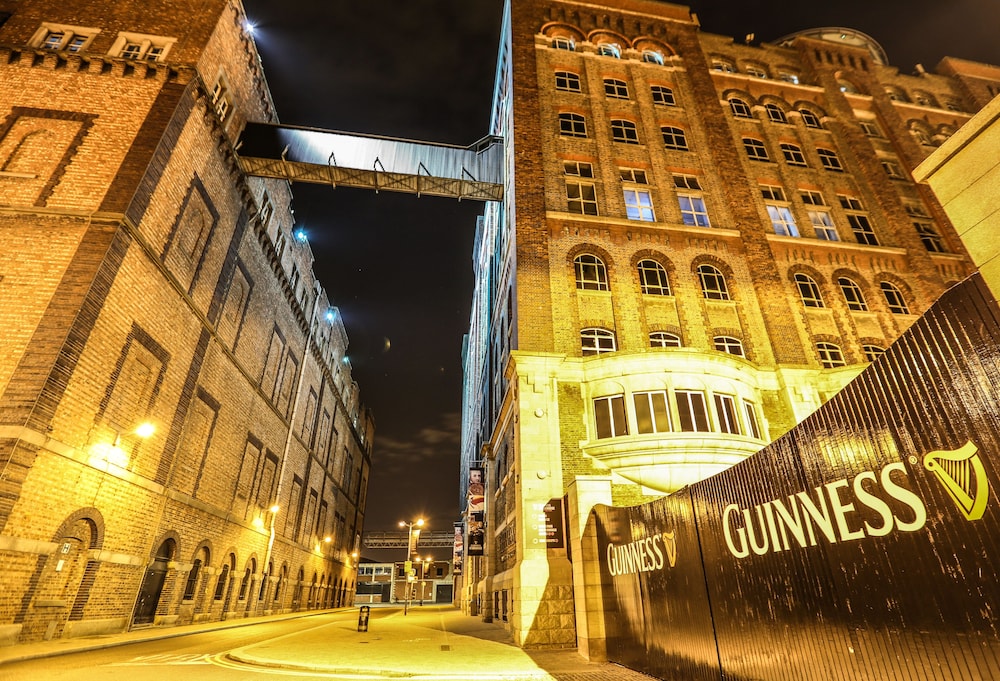 Holiday Inn Express Dublin City Centre by IHG — Hotel building in Dublin, Dublin City