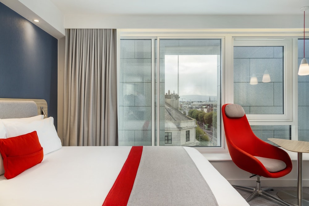 Holiday Inn Express Dublin City Centre by IHG — Hotel rooms in Dublin, Dublin City