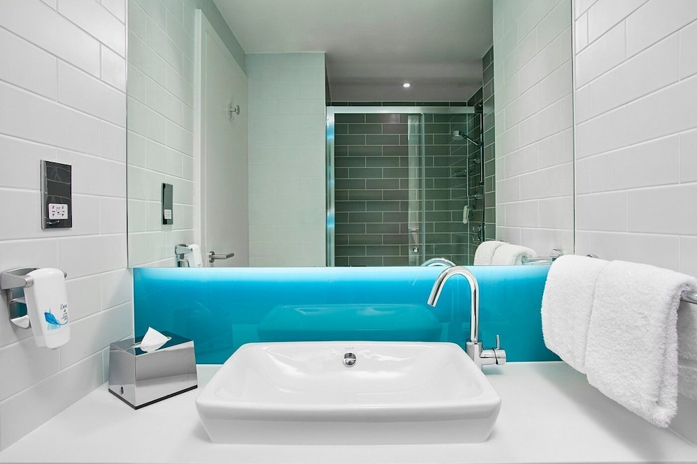 Holiday Inn Express Dublin City Centre by IHG — Hotel rooms in Dublin, Dublin City