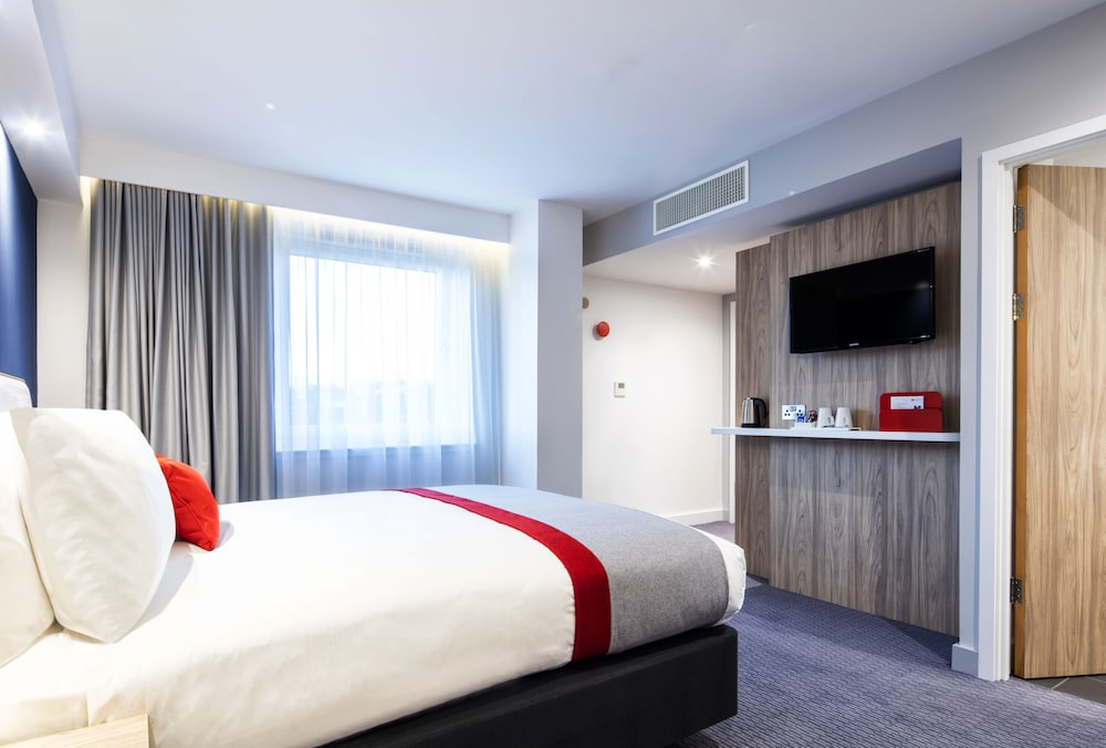 Holiday Inn Express Dublin City Centre by IHG — Hotel rooms in Dublin, Dublin City