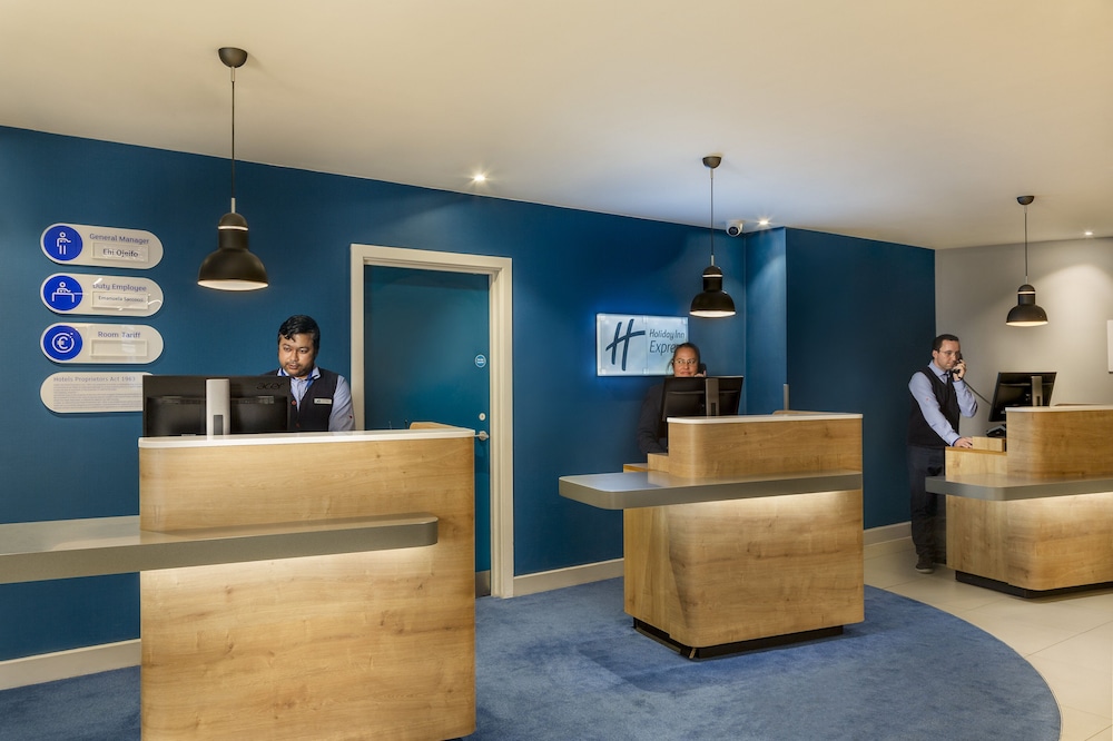 Holiday Inn Express Dublin City Centre by IHG — Hotel building in Dublin, Dublin City